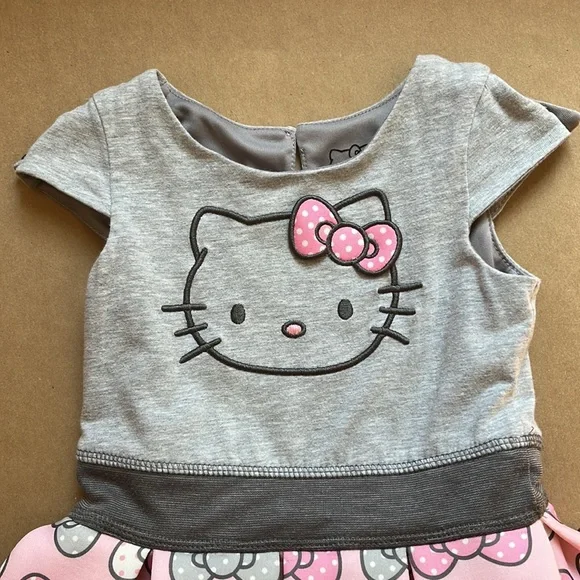 2T Hello Kitty dress - Picture 2 of 8